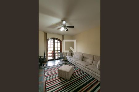 Sala de TV de casa à venda com 4 quartos, 340m² em Pampulha, Belo Horizonte