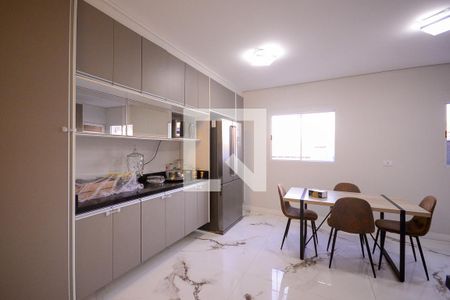 Cozinha de casa para alugar com 3 quartos, 400m² em Sacoma, São Paulo