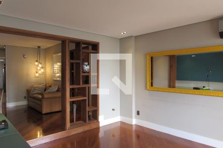 Sala de apartamento à venda com 3 quartos, 145m² em Cambuí, Campinas