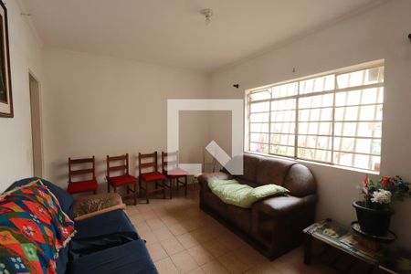 Sala de casa à venda com 6 quartos, 280m² em Vila Moreira, São Paulo