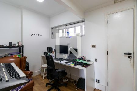 Quarto 1 de apartamento à venda com 5 quartos, 250m² em Vila Suzana, São Paulo