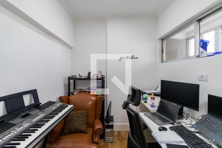 Quarto 1 de apartamento à venda com 5 quartos, 250m² em Vila Suzana, São Paulo