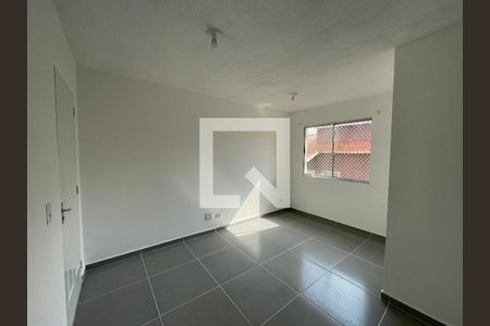 Sala de apartamento para alugar com 2 quartos, 44m² em Jardim Colibri, Cotia
