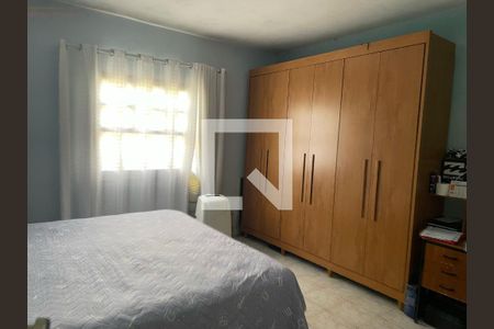 Quarto de casa à venda com 3 quartos, 240m² em Km 18, Osasco