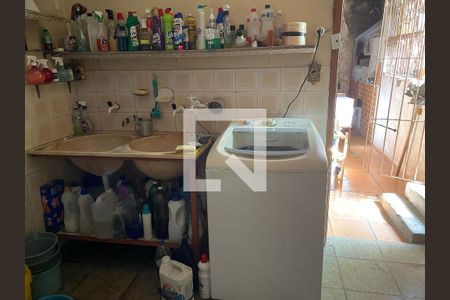 Casa à venda com 3 quartos, 240m² em Km 18, Osasco