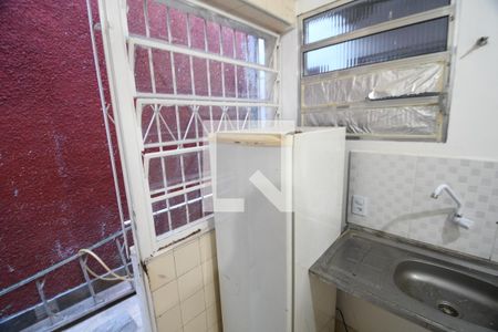 Cozinha de kitnet/studio para alugar com 1 quarto, 17m² em Cidade Universitária, Campinas