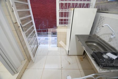 Cozinha de kitnet/studio para alugar com 1 quarto, 17m² em Cidade Universitária, Campinas