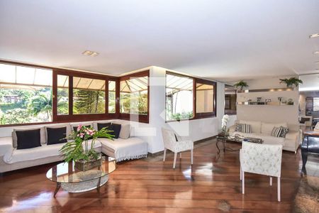 Sala de casa à venda com 5 quartos, 518m² em Jardim Guedala, São Paulo