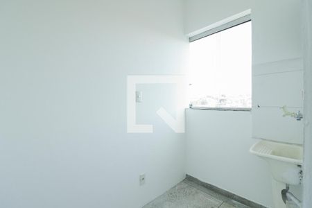 Área de Serviço de casa para alugar com 1 quarto, 50m² em Parque Peruche, São Paulo