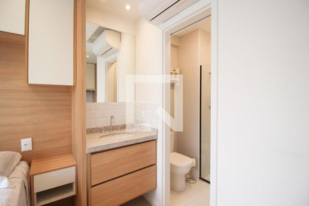 Banheiro de kitnet/studio à venda com 1 quarto, 20m² em Indianópolis, São Paulo