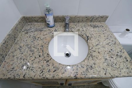 Banheiro Social de apartamento para alugar com 3 quartos, 95m² em Jardim Las Palmas, Guarujá