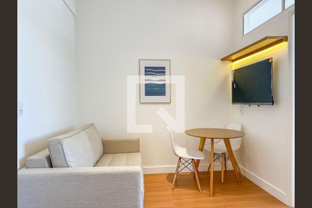 Foto 03 de apartamento à venda com 2 quartos, 40m² em Catete, Rio de Janeiro