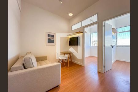 Foto 01 de apartamento à venda com 2 quartos, 40m² em Catete, Rio de Janeiro