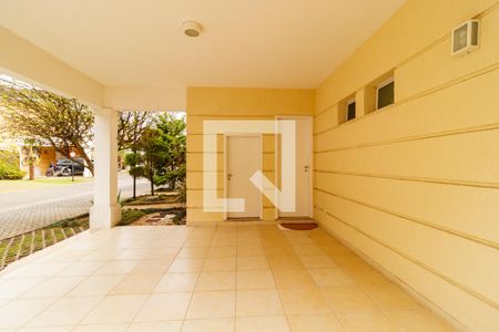 Garagem de casa de condomínio à venda com 3 quartos, 237m² em Jardim Leonor Mendes de Barros, São Paulo