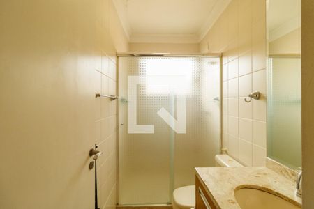 Banheiro da Suíte 2 de casa de condomínio à venda com 3 quartos, 237m² em Jardim Leonor Mendes de Barros, São Paulo
