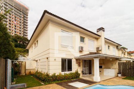 Área Externa de casa de condomínio à venda com 3 quartos, 237m² em Jardim Leonor Mendes de Barros, São Paulo