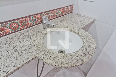 Banheiro da Suíte de casa à venda com 4 quartos, 220m² em Parque Peruche, São Paulo