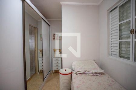 Quarto 2 de casa à venda com 3 quartos, 202m² em Taboão, Diadema