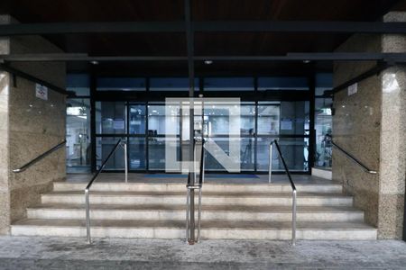 Fachada de apartamento para alugar com 2 quartos, 98m² em Centro, Guarujá