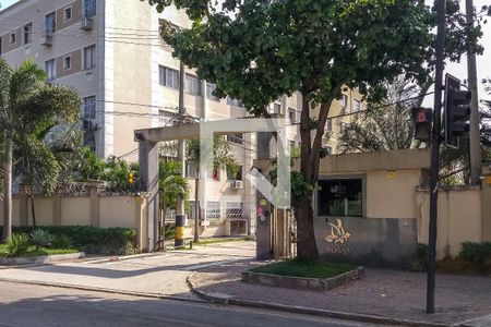 Fachada do Condomínio de apartamento para alugar com 2 quartos, 47m² em Parada de Lucas, Rio de Janeiro