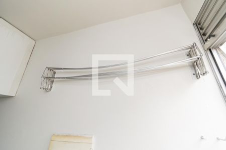 Área de Serviço de apartamento para alugar com 2 quartos, 47m² em Parada de Lucas, Rio de Janeiro