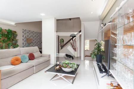 Sala de casa de condomínio à venda com 4 quartos, 417m² em Retiro do Chalé, Brumadinho