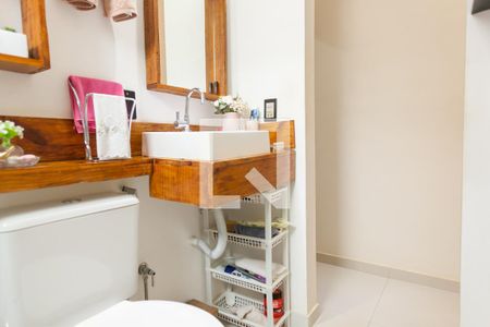 Banheiro da Suíte 2 de casa de condomínio à venda com 4 quartos, 417m² em Retiro do Chalé, Brumadinho