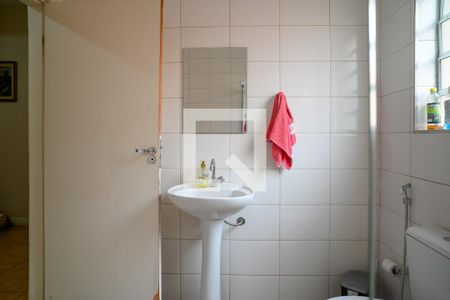 Banheiro Social de casa à venda com 3 quartos, 200m² em Vila Gumercindo, São Paulo