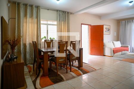 Sala de Jantar de casa à venda com 3 quartos, 200m² em Vila Gumercindo, São Paulo