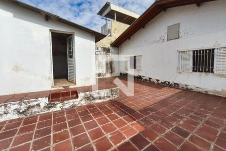 Quintal - Fundos de casa à venda com 2 quartos, 207m² em Jardim do Trevo, Campinas