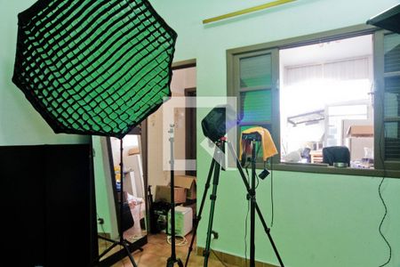 Edícula de casa à venda com 3 quartos, 213m² em Piqueri, São Paulo