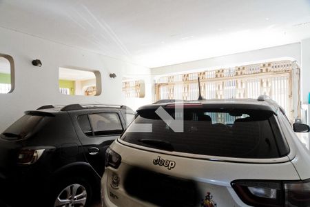 Garagem de casa à venda com 3 quartos, 213m² em Piqueri, São Paulo