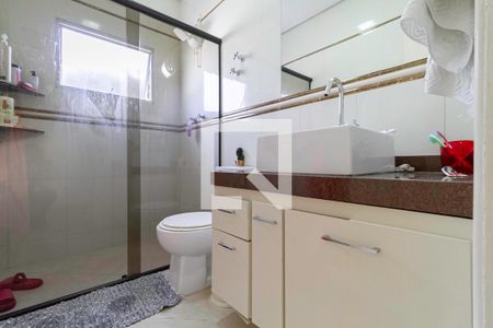 Banheiro social de casa à venda com 3 quartos, 350m² em Bom Jesus , Contagem