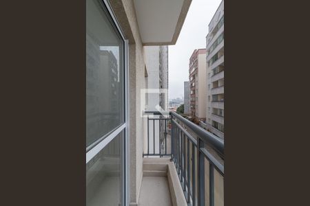 Varanda Sala/Cozinha de apartamento para alugar com 2 quartos, 36m² em Vila Guilhermina, São Paulo