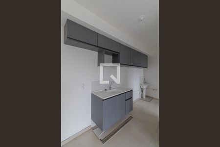 Sala/Cozinha de apartamento para alugar com 2 quartos, 36m² em Vila Guilhermina, São Paulo