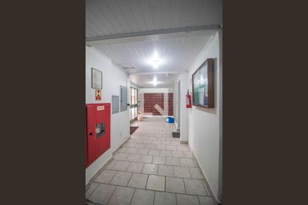 Hall de entrada de apartamento à venda com 1 quarto, 50m² em Cristal, Porto Alegre