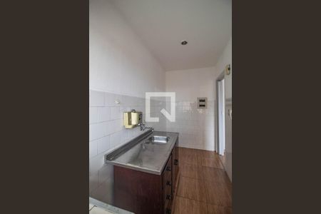 Cozinha de apartamento à venda com 1 quarto, 50m² em Cristal, Porto Alegre