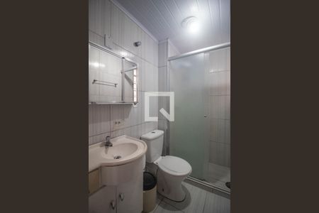 Banheiro de apartamento à venda com 1 quarto, 50m² em Cristal, Porto Alegre