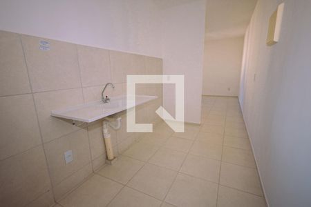 Cozinha de apartamento para alugar com 2 quartos, 45m² em Res Jd Lisboa, Goiânia