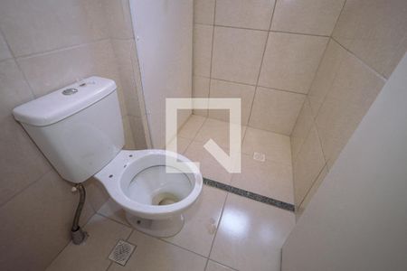Banheiro Social de apartamento para alugar com 2 quartos, 45m² em Res Jd Lisboa, Goiânia
