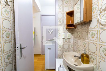 Banheiro de kitnet/studio à venda com 1 quarto, 29m² em Cidade Baixa, Porto Alegre