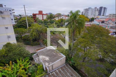 Sala - Vista de apartamento à venda com 3 quartos, 257m² em Vila Ipiranga, Porto Alegre