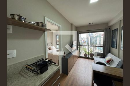 Sala/Cozinha de kitnet/studio à venda com 1 quarto, 27m² em Vila Nova Conceição, São Paulo