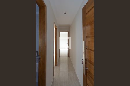 Corredor de apartamento à venda com 2 quartos, 47m² em Parque Vitoria, São Paulo