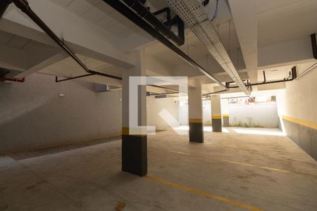 Garagem de apartamento à venda com 3 quartos, 67m² em Parque Vitoria, São Paulo