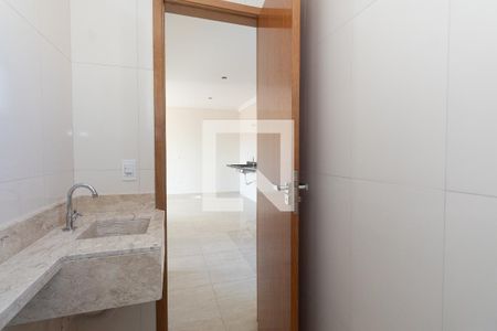 Banheiro de apartamento à venda com 2 quartos, 54m² em Parque Vitoria, São Paulo