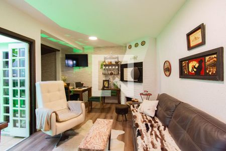 Sala de casa de condomínio à venda com 3 quartos, 120m² em Fátima, Canoas