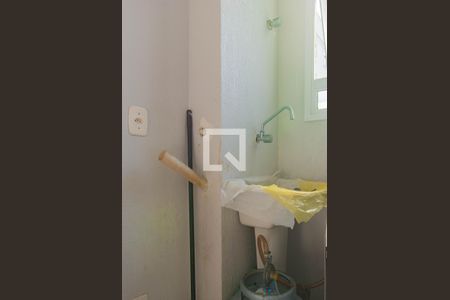 Banheiro Social de apartamento para alugar com 2 quartos, 50m² em Olaria, Canoas
