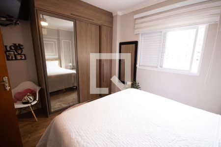 Suíte de apartamento para alugar com 2 quartos, 84m² em Vila Tupi, Praia Grande