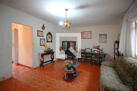 Sala de casa à venda com 4 quartos, 202m² em Sagrada Família, Belo Horizonte